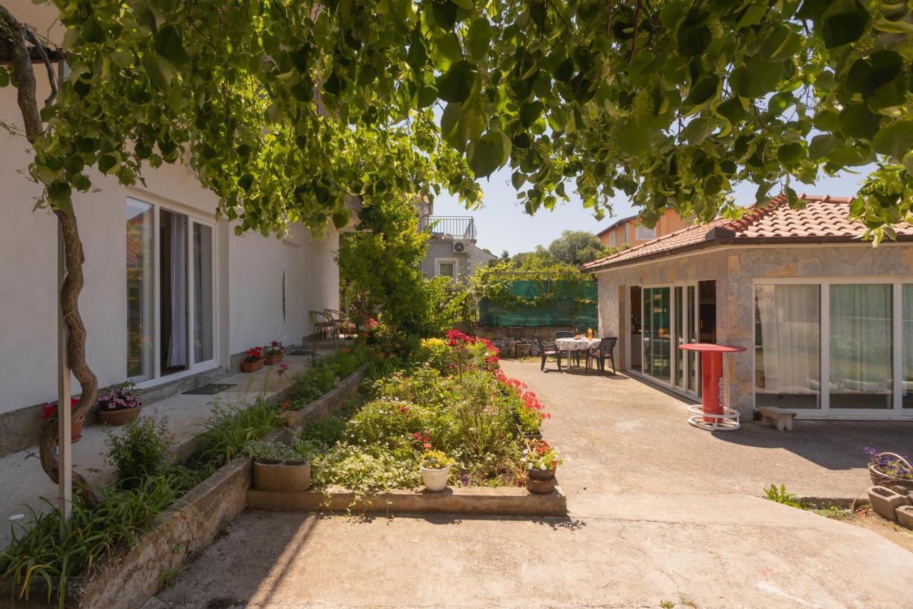 Mara Διαμέρισμα Σίμπενικ Εξωτερικό φωτογραφία